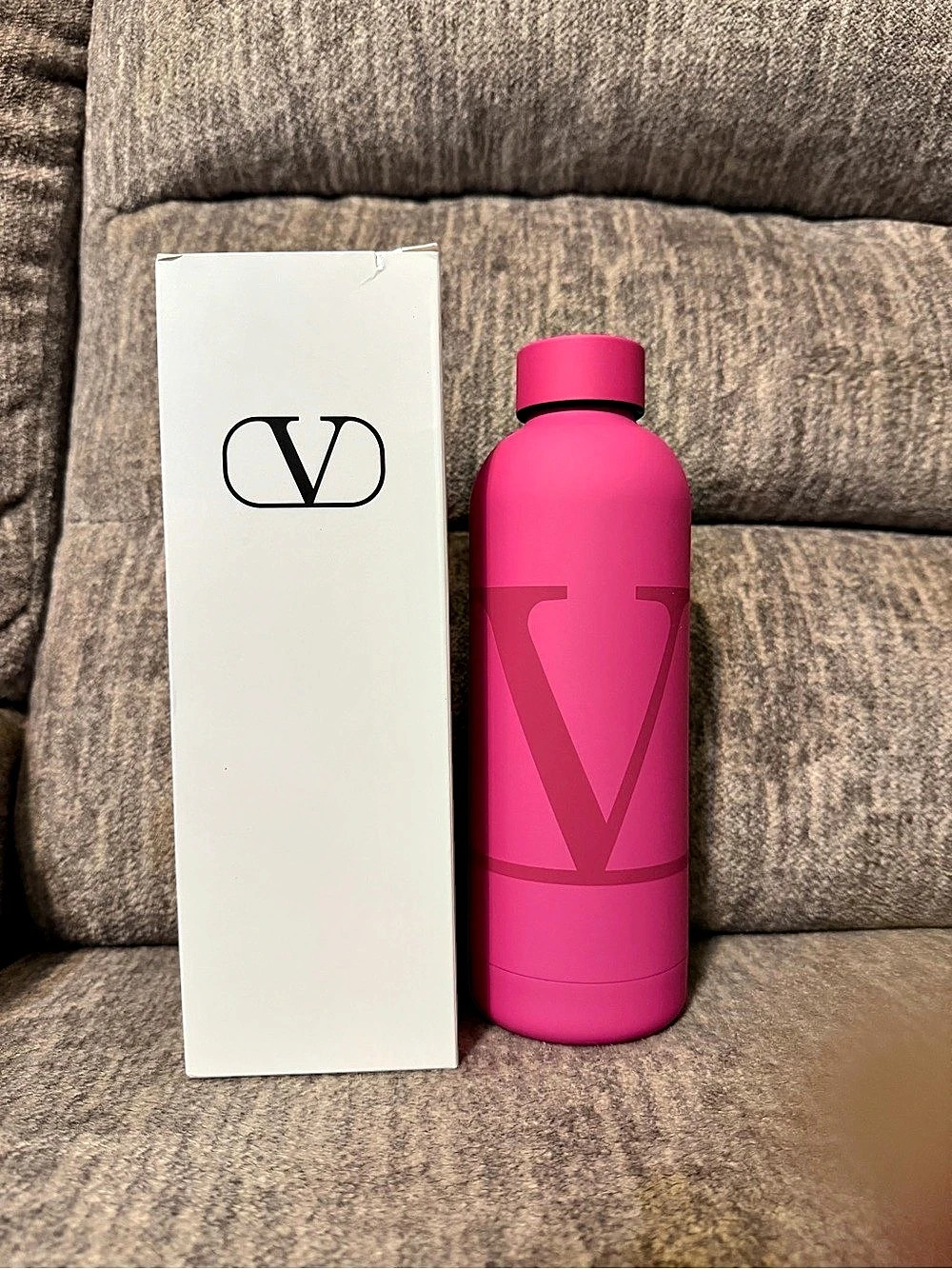 NIB Valentino Beauty Pink VLogo Limited Edition Water Bottle Thermos